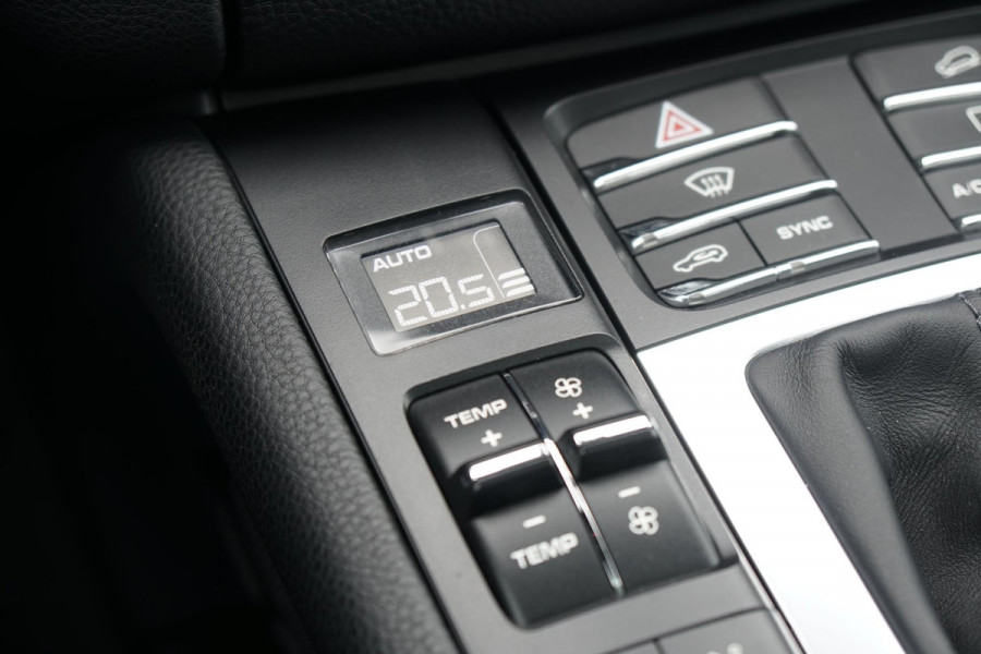 Porsche Macan 2.0 + PANORAMADAK / LUCHTVERING / 21" TURBO / MEMORY