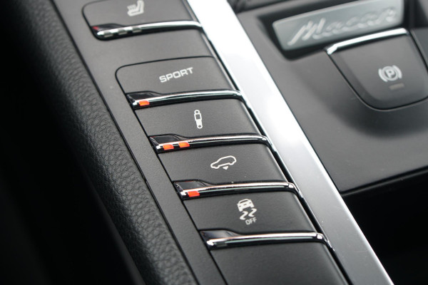 Porsche Macan 2.0 + PANORAMADAK / LUCHTVERING / 21" TURBO / MEMORY