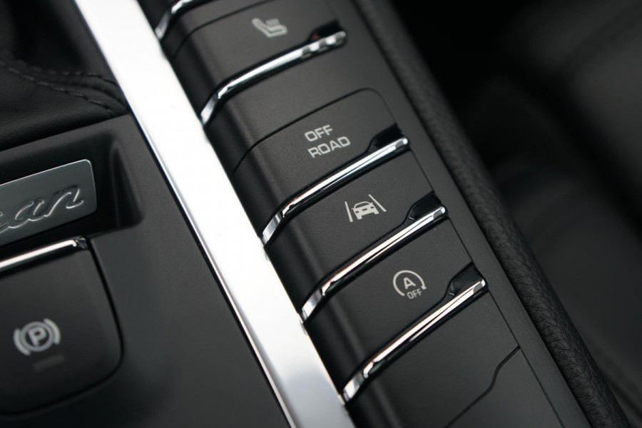 Porsche Macan 2.0 + PANORAMADAK / LUCHTVERING / 21" TURBO / MEMORY