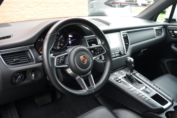 Porsche Macan 2.0 + PANORAMADAK / LUCHTVERING / 21" TURBO / MEMORY