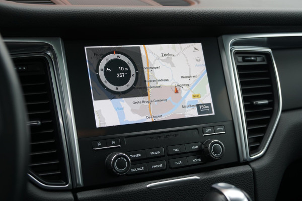 Porsche Macan 2.0 + PANORAMADAK / LUCHTVERING / 21" TURBO / MEMORY