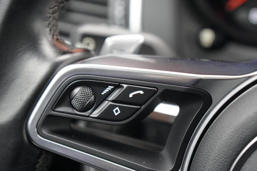 Porsche Macan 2.0 + PANORAMADAK / LUCHTVERING / 21" TURBO / MEMORY