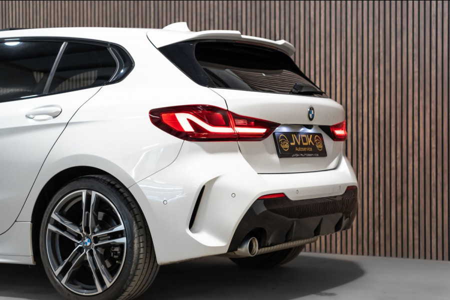 BMW 1-serie 116i M Sport LED NAVI PANO CAMERA