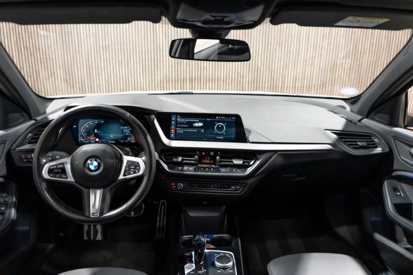 BMW 1-serie 116i M Sport LED NAVI PANO CAMERA