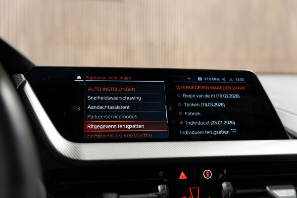 BMW 1-serie 116i M Sport LED NAVI PANO CAMERA