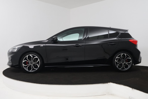 Ford Focus 1.0 EcoBoost ST Line Business (STOEL/STUUR VERWARMING, CAMERA, CRUISE ADAPTIEF, LANE-ASSIST, PARKEERSENSOREN, NAVI)