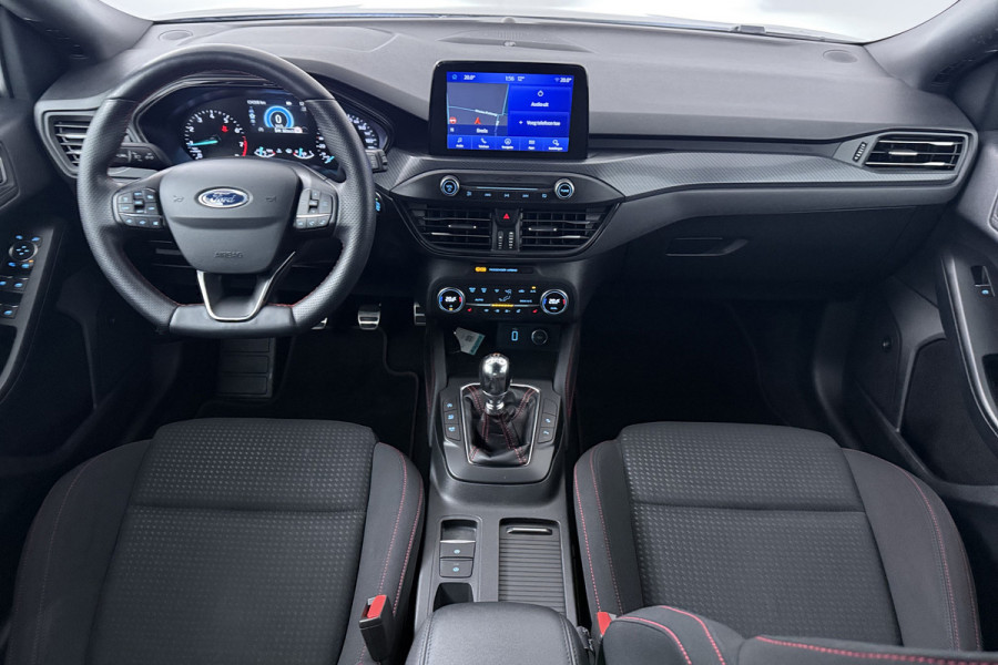 Ford Focus 1.0 EcoBoost ST Line Business (STOEL/STUUR VERWARMING, CAMERA, CRUISE ADAPTIEF, LANE-ASSIST, PARKEERSENSOREN, NAVI)