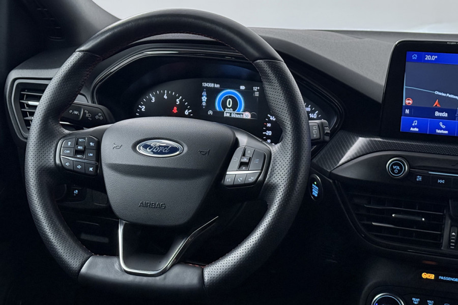 Ford Focus 1.0 EcoBoost ST Line Business (STOEL/STUUR VERWARMING, CAMERA, CRUISE ADAPTIEF, LANE-ASSIST, PARKEERSENSOREN, NAVI)