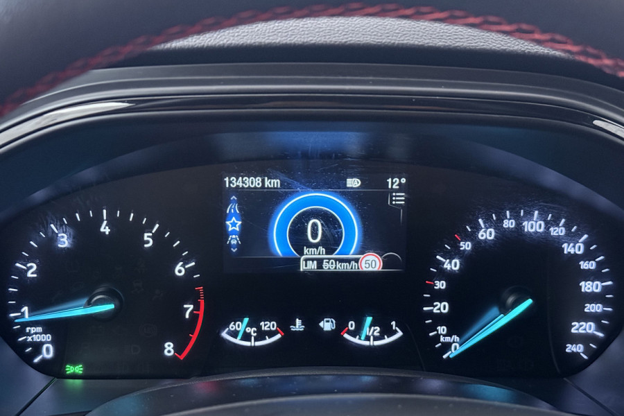 Ford Focus 1.0 EcoBoost ST Line Business (STOEL/STUUR VERWARMING, CAMERA, CRUISE ADAPTIEF, LANE-ASSIST, PARKEERSENSOREN, NAVI)