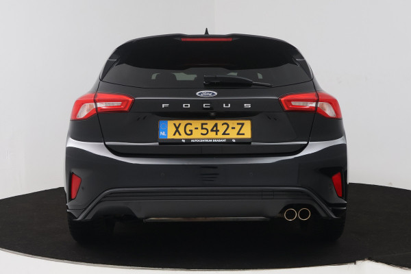 Ford Focus 1.0 EcoBoost ST Line Business (STOEL/STUUR VERWARMING, CAMERA, CRUISE ADAPTIEF, LANE-ASSIST, PARKEERSENSOREN, NAVI)