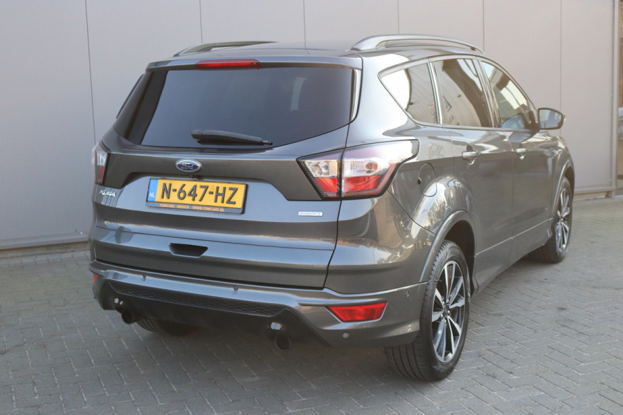Ford Kuga 1.5 EcoB. 150PK ST Line X Pano-dak/Winter-pack/Camera/Navigatie/Parkeerhulp/Carplay-android