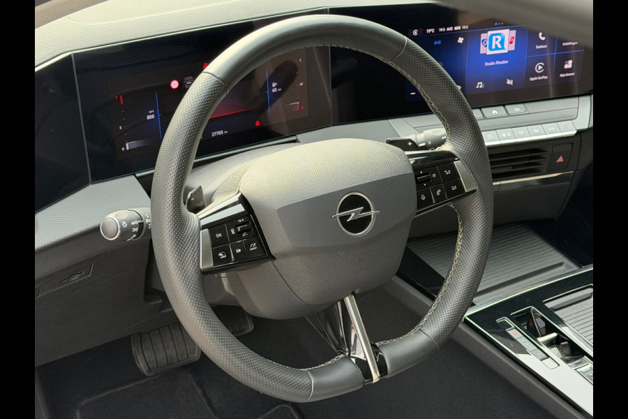 Opel Astra 1.2 Elegance Automaat 130 Pk / Navi Carplay / Climate / Camera / Cruise / Lichtmetaal.