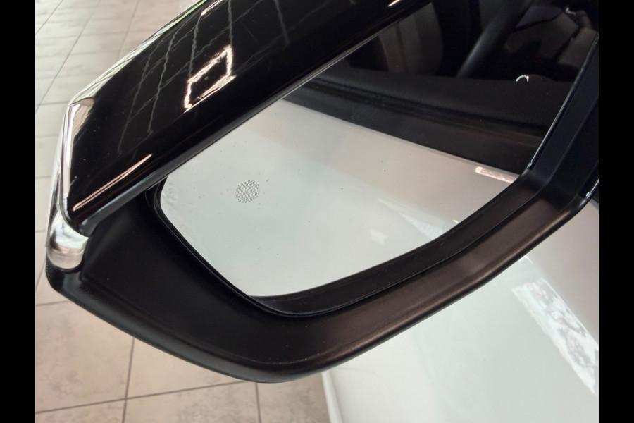 Opel Astra 1.2 Elegance Automaat 130 Pk / Navi Carplay / Climate / Camera / Cruise / Lichtmetaal.