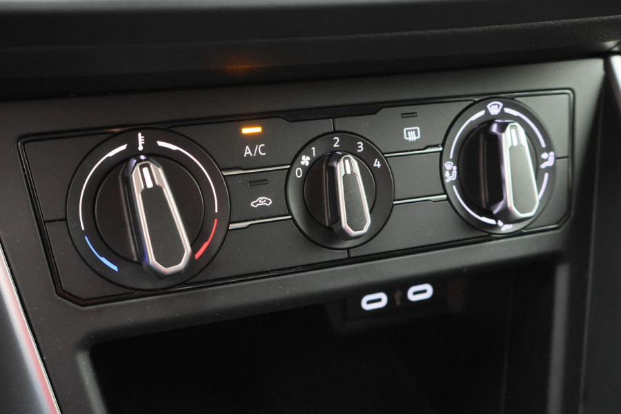 Volkswagen Polo 1.0 TSI Life Virtual Cockpit, ACC, Apple Carplay, LED, PDC, 15"