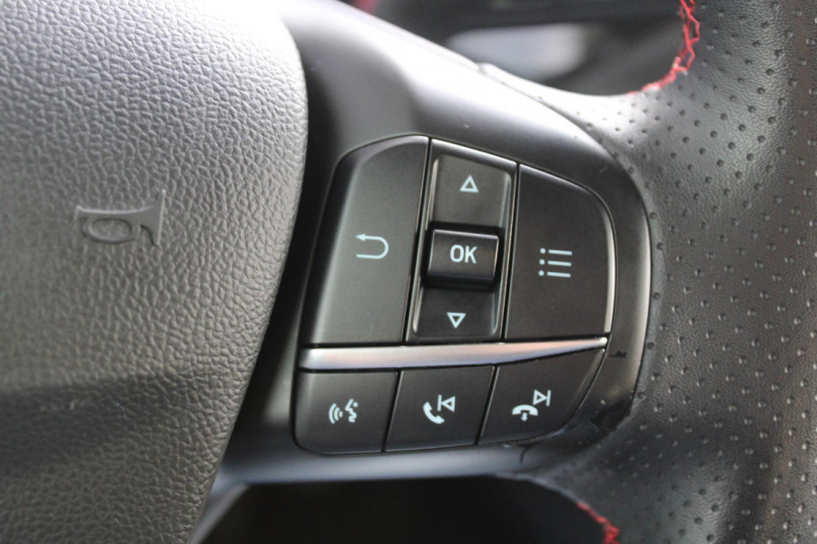 Ford Focus 1.0 EcoBoost Hybrid ST Line X Business Full options | Winter Pack