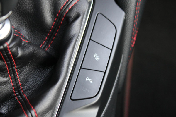 Ford Focus 1.0 EcoBoost Hybrid ST Line X Business Full options | Winter Pack