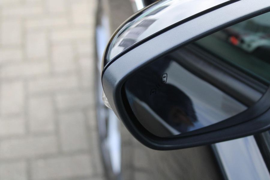 Ford Focus 1.0 EcoBoost Hybrid ST Line X Business Full options | Winter Pack