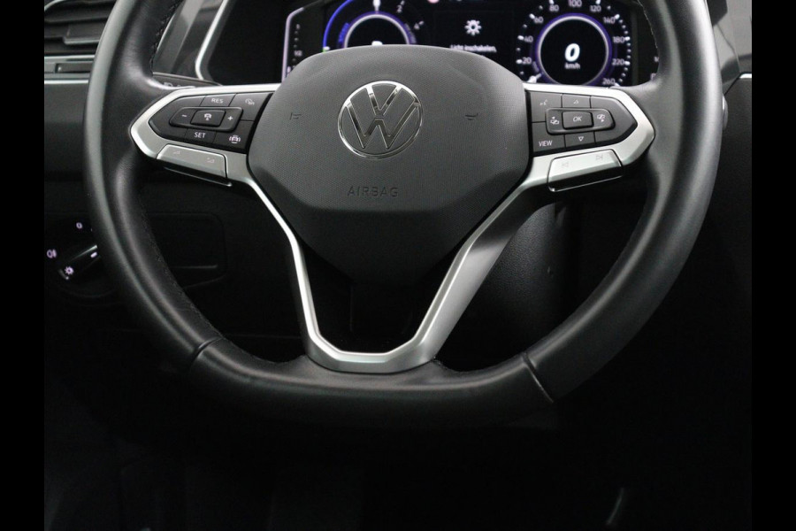 Volkswagen Tiguan 1.4 TSI eHybrid Comfortline | Panoramadak | Camera | Carplay | Adaptive cruise | Keyless | Navigatie | Full LED | Climate control | Virtual Cockpit | Sfeerverlichting | PHEV | Plug In