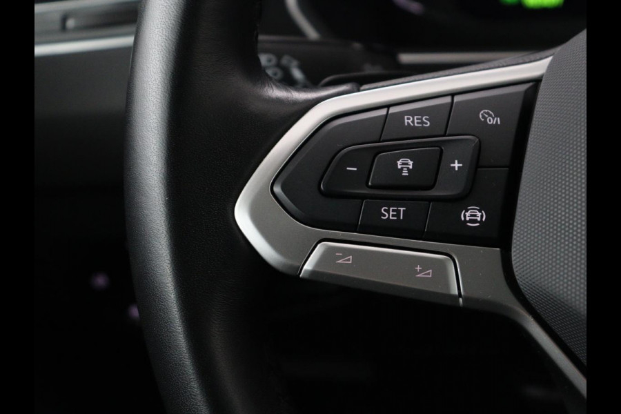 Volkswagen Tiguan 1.4 TSI eHybrid Comfortline | Panoramadak | Camera | Carplay | Adaptive cruise | Keyless | Navigatie | Full LED | Climate control | Virtual Cockpit | Sfeerverlichting | PHEV | Plug In