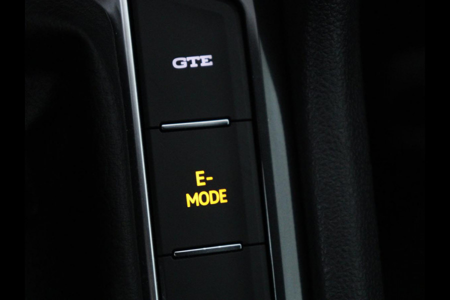 Volkswagen Tiguan 1.4 TSI eHybrid Comfortline | Panoramadak | Camera | Carplay | Adaptive cruise | Keyless | Navigatie | Full LED | Climate control | Virtual Cockpit | Sfeerverlichting | PHEV | Plug In