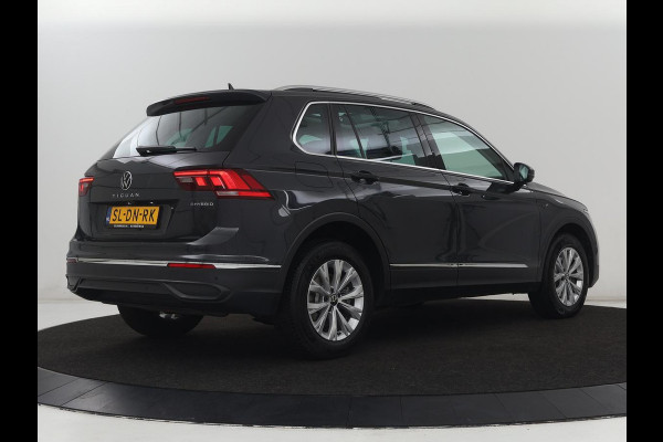 Volkswagen Tiguan 1.4 TSI eHybrid Comfortline | Panoramadak | Camera | Carplay | Adaptive cruise | Keyless | Navigatie | Full LED | Climate control | Virtual Cockpit | Sfeerverlichting | PHEV | Plug In