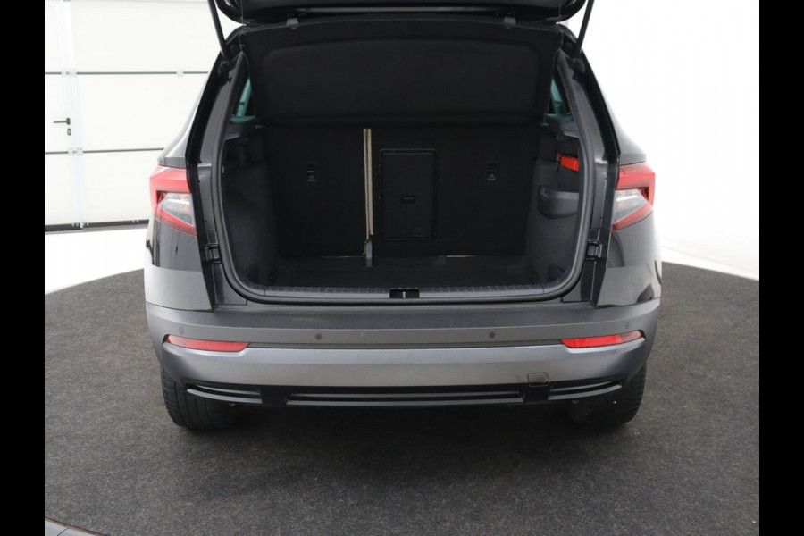 Škoda Karoq 1.5 TSI Business Edition | Panoramadak | Leder | Stoelverwarming | Adaptive cruise | Side Assist | Carplay | Navigatie | Camera | Navigatie | Full LED | Climate control | Parkeerhulp