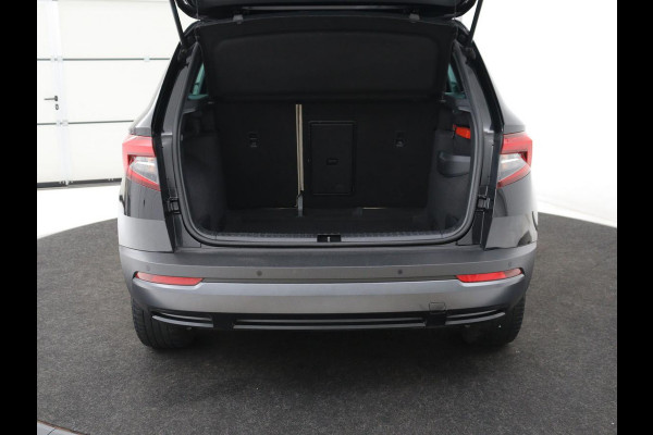 Škoda Karoq 1.5 TSI Business Edition | Panoramadak | Leder | Stoelverwarming | Adaptive cruise | Side Assist | Carplay | Navigatie | Camera | Navigatie | Full LED | Climate control | Parkeerhulp