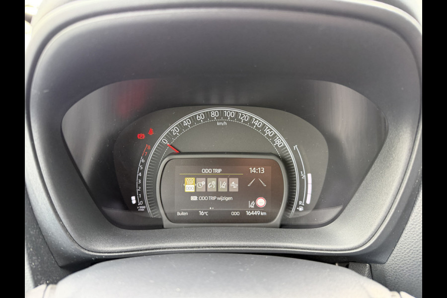 Toyota Aygo X 1.0 VVT-i MT Limited (Camera - Automatische Airco - Stoelverwarming - Keyless Entry - LED - Parkeersensoren V+A - Navigatie - Ad