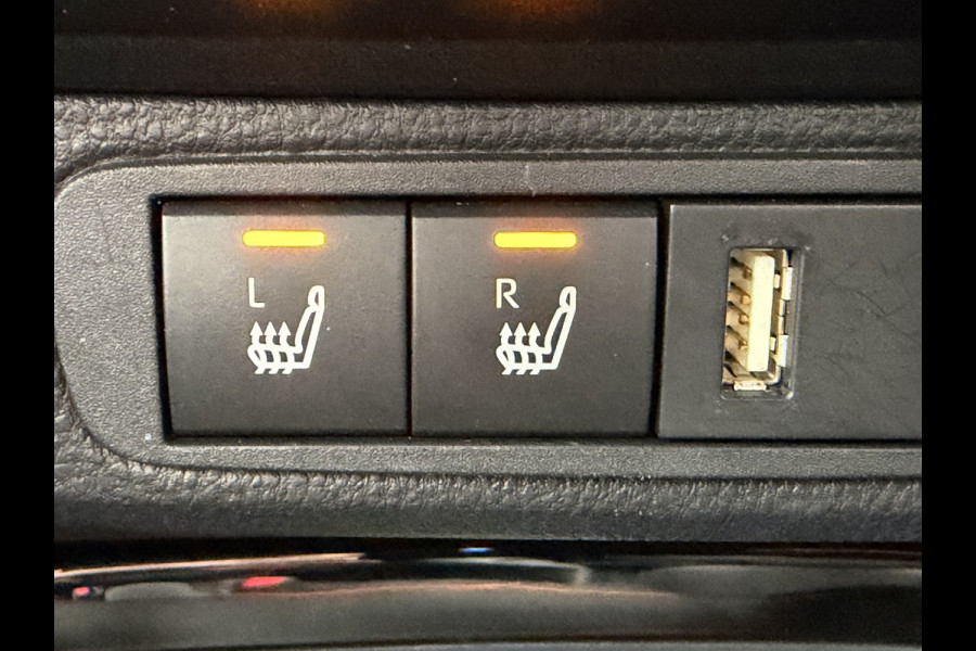 Toyota Aygo X 1.0 VVT-i MT Limited (Camera - Automatische Airco - Stoelverwarming - Keyless Entry - LED - Parkeersensoren V+A - Navigatie - Ad