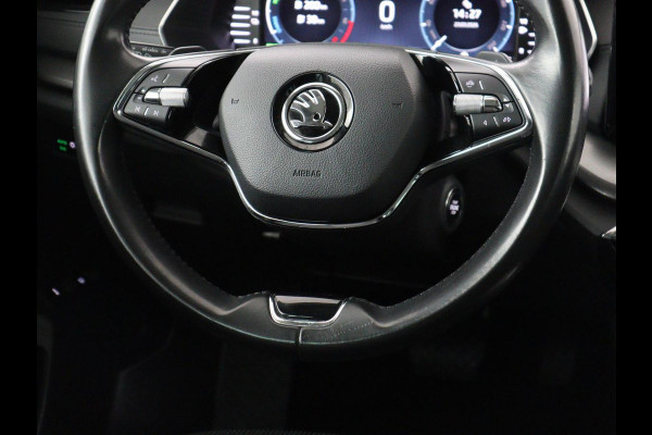 Škoda Octavia 1.4 TSI iV PHEV Business Edition | Stoelverwarming | Carplay | Navigatie | Parkeerhulp | Digital Cockpit | Chrome pakket | Full LED | Climate control | Bluetooth | Cruise control | Plug In