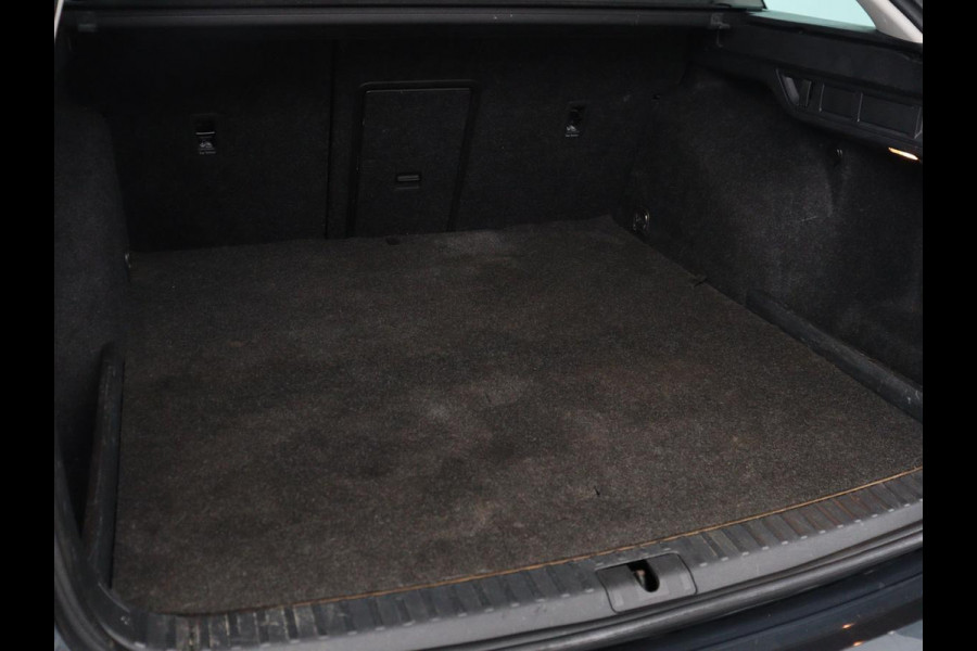 Škoda Octavia 1.4 TSI iV PHEV Business Edition | Stoelverwarming | Carplay | Navigatie | Parkeerhulp | Digital Cockpit | Chrome pakket | Full LED | Climate control | Bluetooth | Cruise control | Plug In