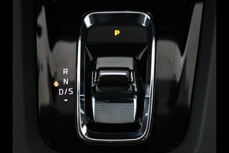 Škoda Octavia 1.4 TSI iV PHEV Business Edition | Stoelverwarming | Carplay | Navigatie | Parkeerhulp | Digital Cockpit | Chrome pakket | Full LED | Climate control | Bluetooth | Cruise control | Plug In