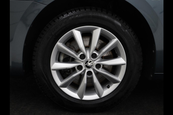 Škoda Octavia 1.4 TSI iV PHEV Business Edition | Stoelverwarming | Carplay | Navigatie | Parkeerhulp | Digital Cockpit | Chrome pakket | Full LED | Climate control | Bluetooth | Cruise control | Plug In