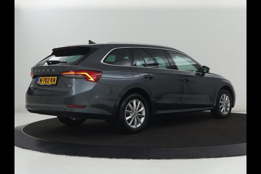 Škoda Octavia 1.4 TSI iV PHEV Business Edition | Stoelverwarming | Carplay | Navigatie | Parkeerhulp | Digital Cockpit | Chrome pakket | Full LED | Climate control | Bluetooth | Cruise control | Plug In