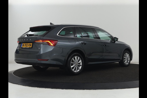 Škoda Octavia 1.4 TSI iV PHEV Business Edition | Stoelverwarming | Carplay | Navigatie | Parkeerhulp | Digital Cockpit | Chrome pakket | Full LED | Climate control | Bluetooth | Cruise control | Plug In