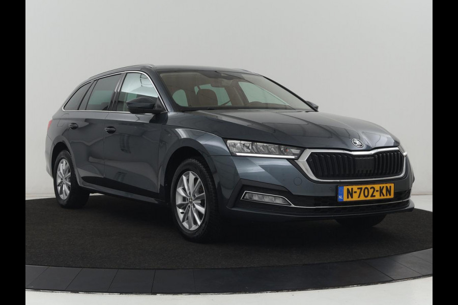 Škoda Octavia 1.4 TSI iV PHEV Business Edition | Stoelverwarming | Carplay | Navigatie | Parkeerhulp | Digital Cockpit | Chrome pakket | Full LED | Climate control | Bluetooth | Cruise control | Plug In