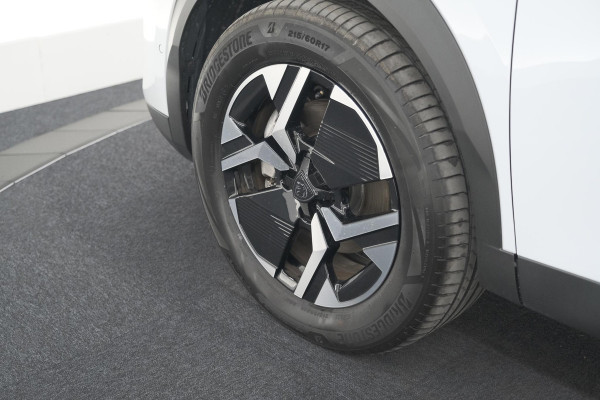 Peugeot 2008 1.2 Hybrid 145 Allure | 360 Camera | Adaptieve Cruise Control | Dodehoekdetectie | Apple Carplay