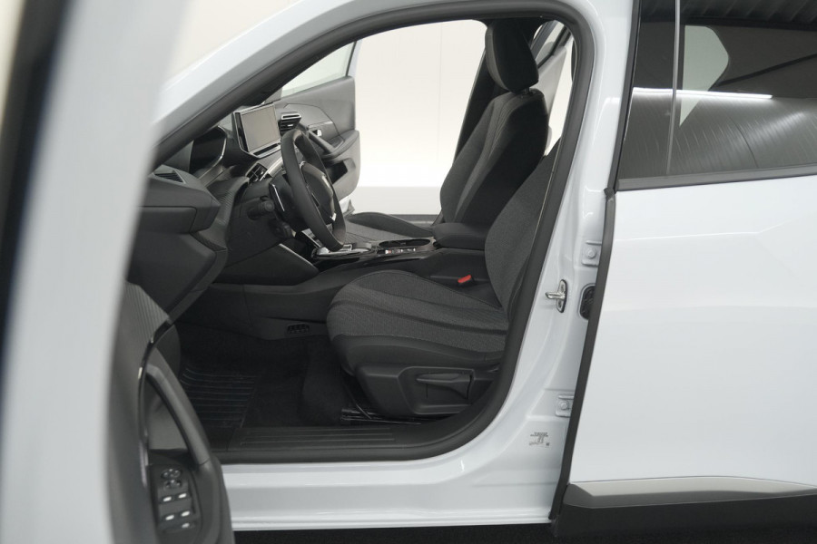 Peugeot 2008 1.2 Hybrid 145 Allure | 360 Camera | Adaptieve Cruise Control | Dodehoekdetectie | Apple Carplay