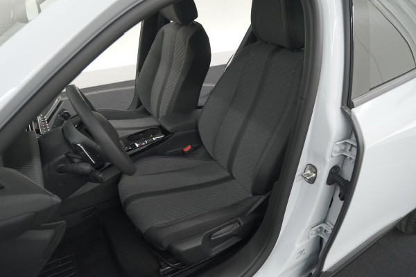 Peugeot 2008 1.2 Hybrid 145 Allure | 360 Camera | Adaptieve Cruise Control | Dodehoekdetectie | Apple Carplay