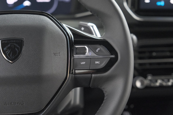 Peugeot 2008 1.2 Hybrid 145 Allure | 360 Camera | Adaptieve Cruise Control | Dodehoekdetectie | Apple Carplay