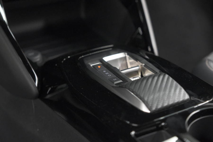 Peugeot 2008 1.2 Hybrid 145 Allure | 360 Camera | Adaptieve Cruise Control | Dodehoekdetectie | Apple Carplay