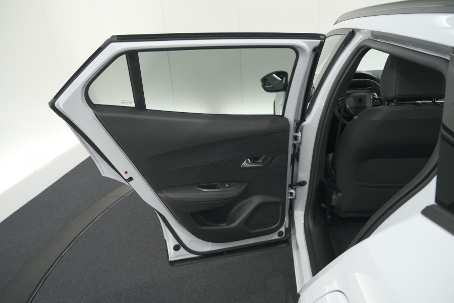 Peugeot 2008 1.2 Hybrid 145 Allure | 360 Camera | Adaptieve Cruise Control | Dodehoekdetectie | Apple Carplay