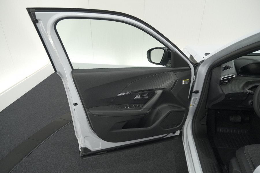 Peugeot 2008 1.2 Hybrid 145 Allure | 360 Camera | Adaptieve Cruise Control | Dodehoekdetectie | Apple Carplay