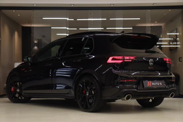 Volkswagen Golf 2.0 TSI GTI CLUBSPORT BLACKSTYLE /PANO/HK/HUD/CARPLAY/IQ/VOLL