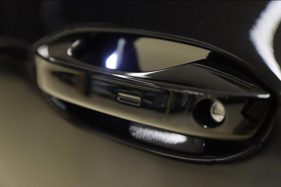 Volkswagen Golf 2.0 TSI GTI CLUBSPORT BLACKSTYLE /PANO/HK/HUD/CARPLAY/IQ/VOLL