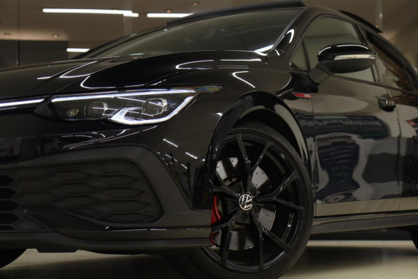 Volkswagen Golf 2.0 TSI GTI CLUBSPORT BLACKSTYLE /PANO/HK/HUD/CARPLAY/IQ/VOLL