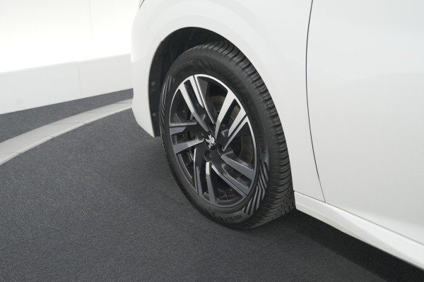 Peugeot 208 PureTech 100 Allure | Parkeersensoren | Apple Carplay | Stoelverwarming