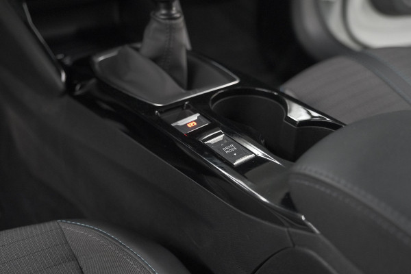 Peugeot 208 PureTech 100 Allure | Parkeersensoren | Apple Carplay | Stoelverwarming