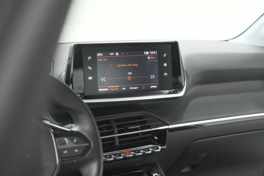 Peugeot 208 PureTech 100 Allure | Parkeersensoren | Apple Carplay | Stoelverwarming