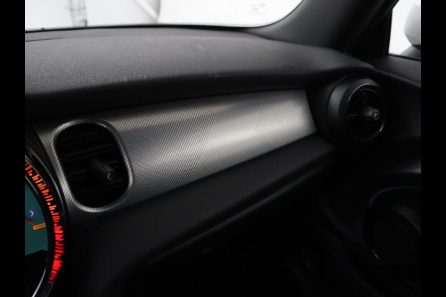 MINI Mini Electric Yours 33kWh | SOH 100% | Panoramadak | Leder | Stoelverwarming | Camera | Warmtepomp | Keyless | Head-Up | Carplay | Navigatie | Full LED | Park Assist